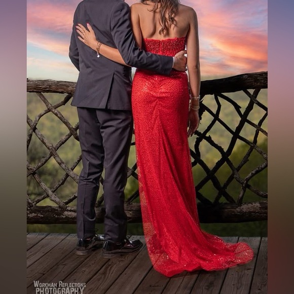 Elegant Red Sequin prom dress - Picture 2 of 2
